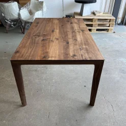 Scholtissek Esstische|Esstisch Fira Astiger Nussbaum Natur Geölt Äste Mit Harz Ausgegossen