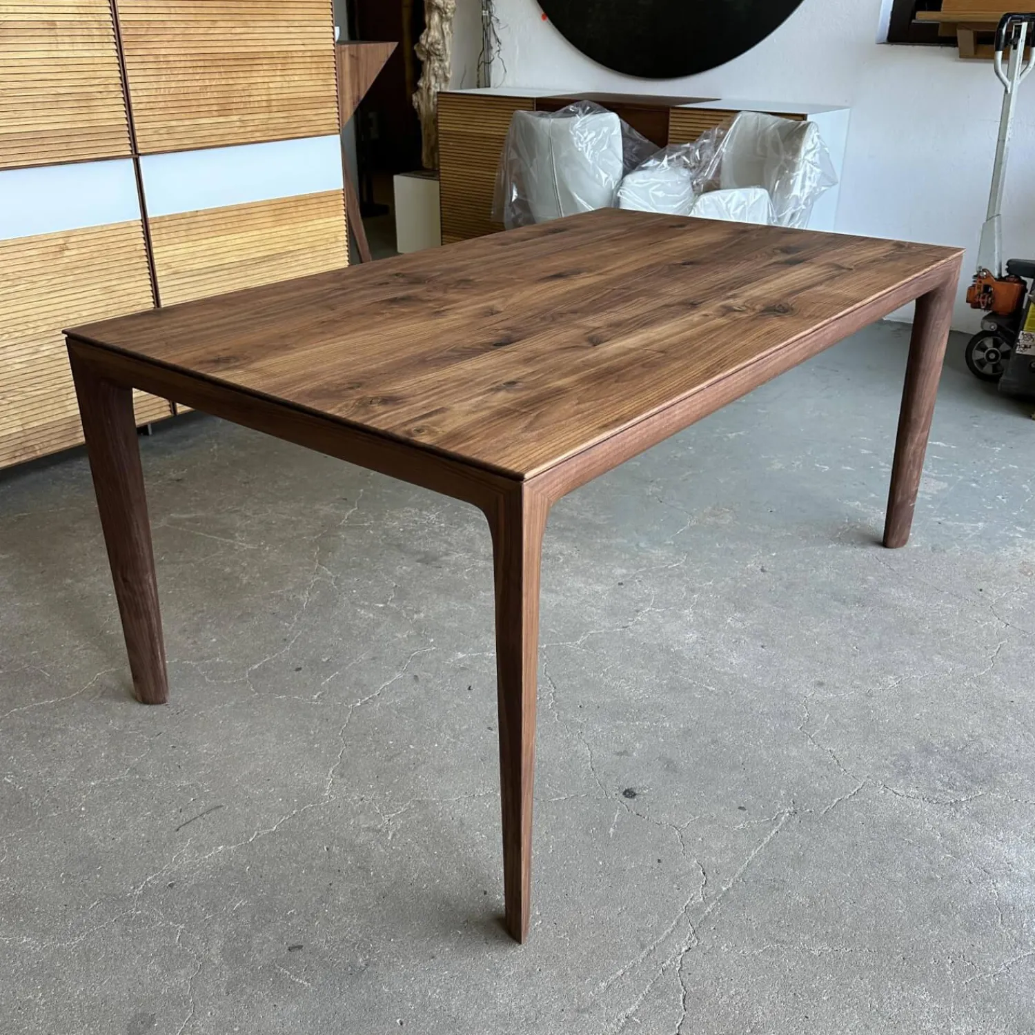 Scholtissek Esstische|Esstisch Fira Astiger Nussbaum Natur Geölt Äste Mit Harz Ausgegossen