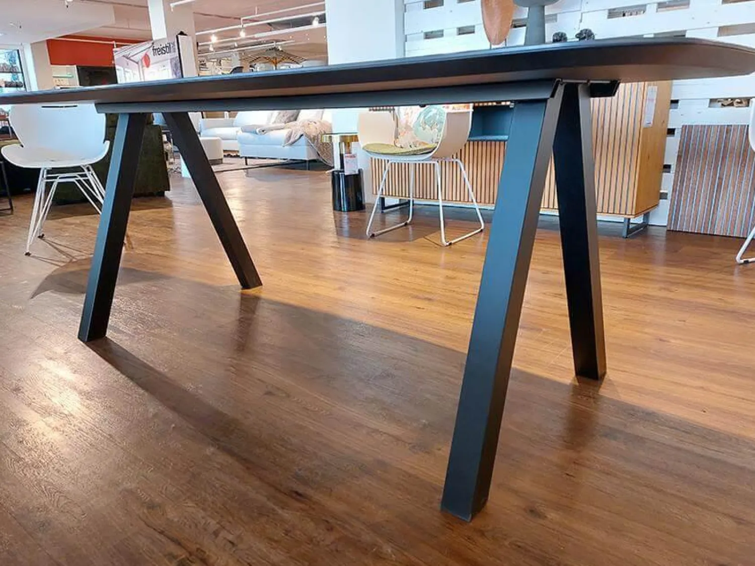 Raum.Freunde Esstische|Esstisch Jari Platte Keramik Ultra Marmoroptik Schwarz Glänzend Gestell Schwarz