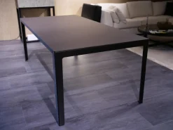 Leolux Esstische|Esstisch Kalia 620 901 Platte Fenix Cacao Anthrazit Rahmen Epoxy Nuit Silk Schwarz Eichenplatte Rand Night Matt Fußkappen Schwarz