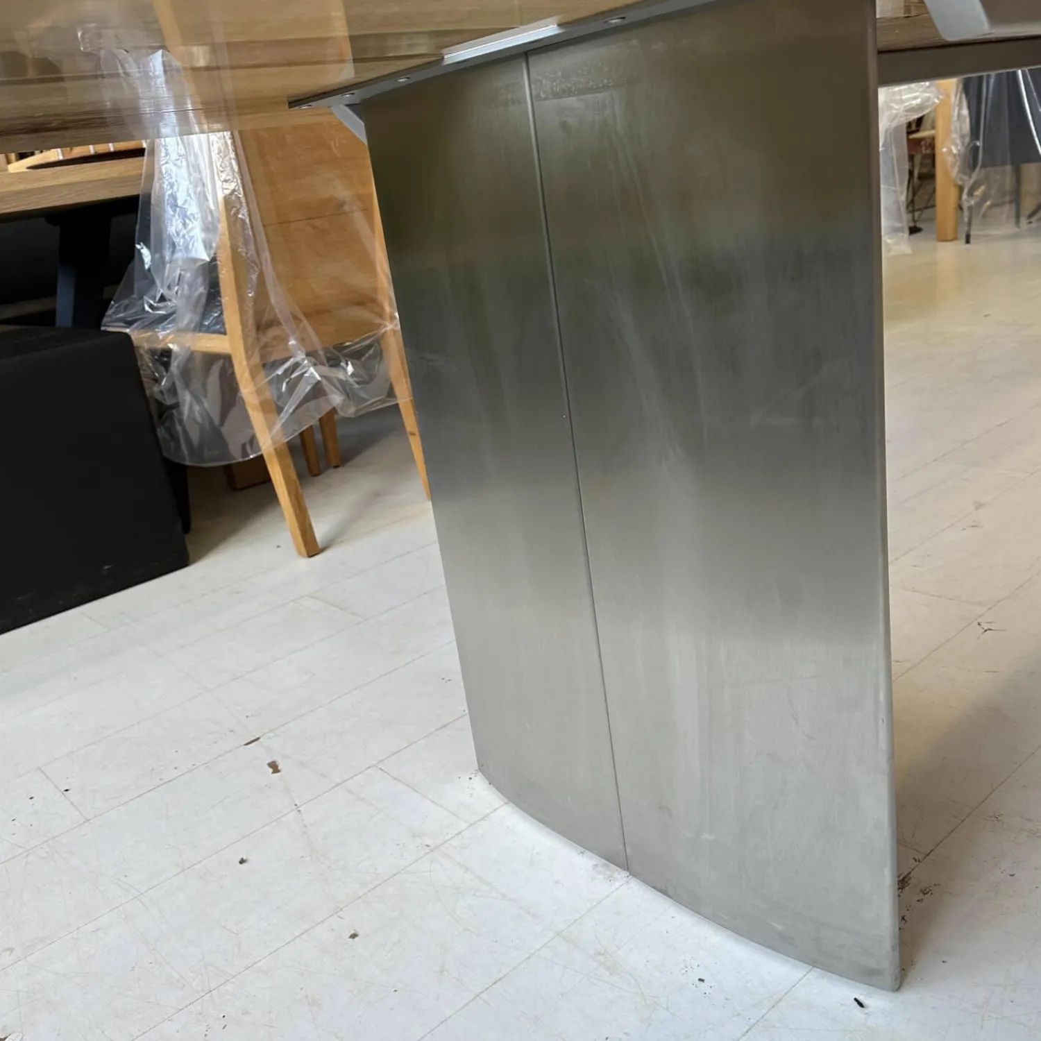 Scholtissek Esstische|Esstisch Kernesche Matt Lackiert Mit Kristallharz Gestell 120 2 Ovale Holzwangen Mit Edelstahl Ummantelt