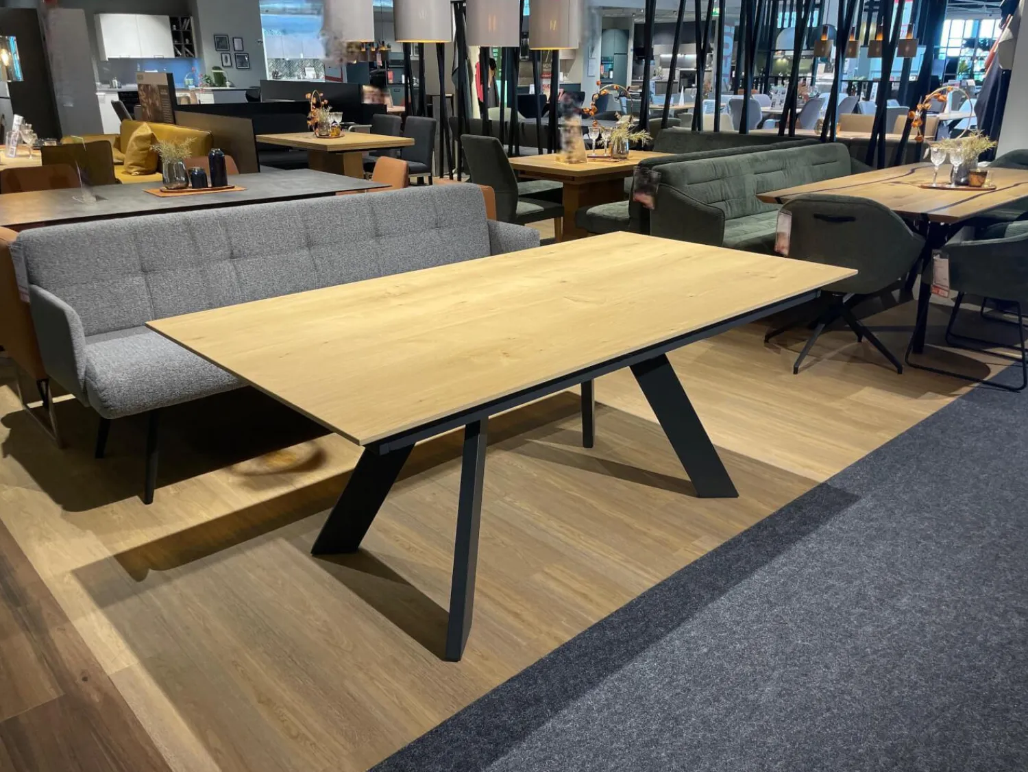 Venjakob Esstische|Esstisch Leo Rechteckig Wildeiche Hell Soft Gebürstet Geölt Gestell Metall Anthrazit Mit Klappeinlage