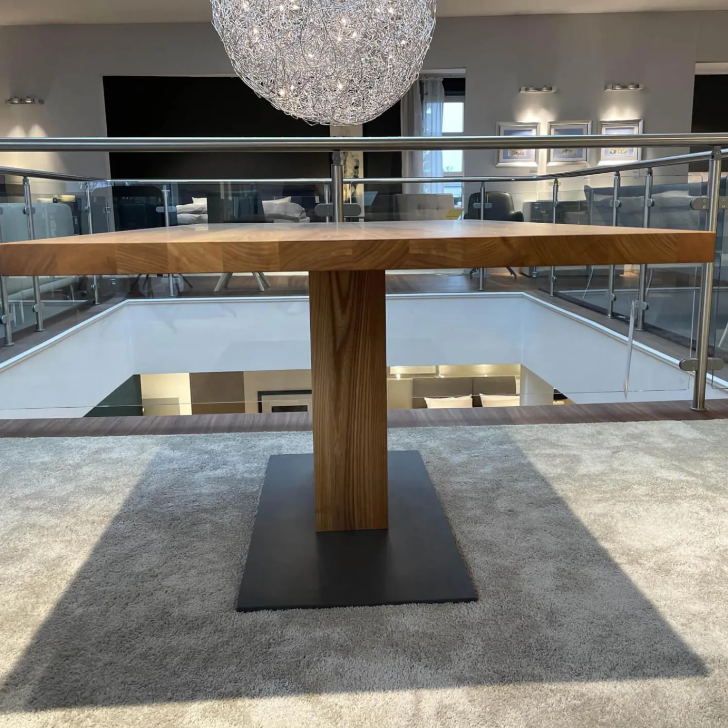 ASCO Esstische|Esstisch Mono Pur Ulme Massiv Oberfläche Geölt Rustikal Bodenplatte Stahl Dunkelgrau Pulverbeschichtet