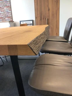 Wöstmann Esstische|Esstisch Natural Arts Wildeiche Sägerau Echtholz Furniert Gestell Gerade Kufe Schwarz Strukturgepulvert Ohne Stühle