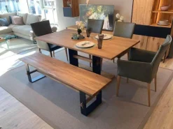 Gradel Esstische|Esstisch Pato Tischplatte Wildeiche Massiv Geölt Gestell Metall Schwarz Pukverbeschichtet Bodenplatte Echtholz Furniert Ohne Bank Stühle Sowie Dekoration