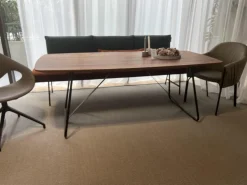 ASCO Esstische|Esstisch Rheda Platte Nussbaum Natur Geölt Gestell Metall Schwarz Pulverbeschichtet