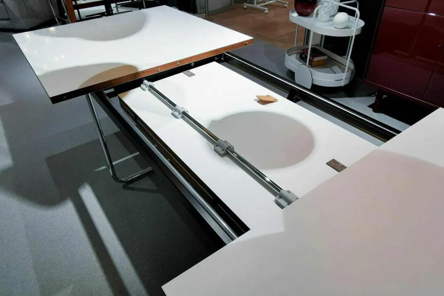 Thonet Esstische|Esstisch S 1072 Tischplatte Nussbaum Geölt Gestell Stahlrohr Ausziehbar