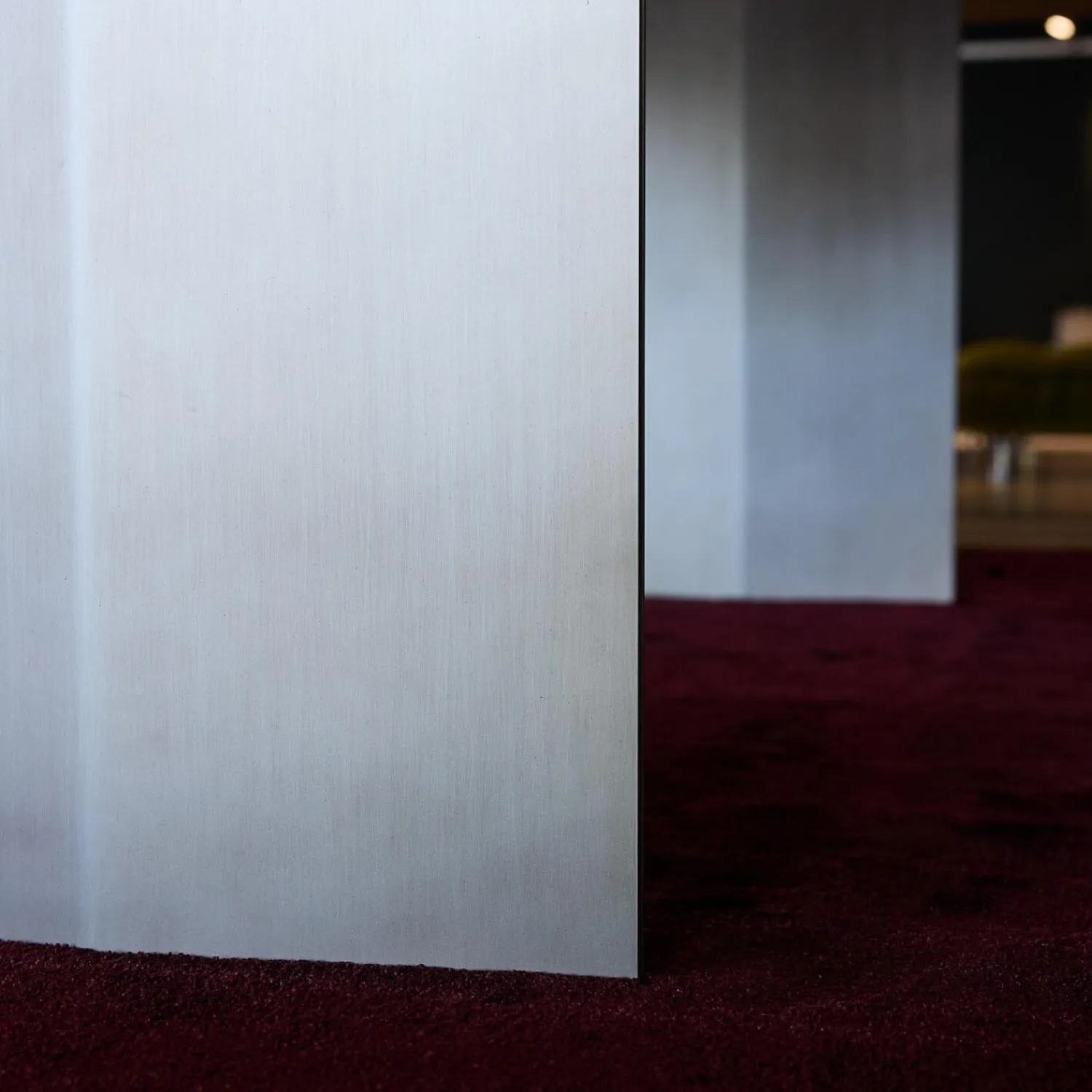 Riva1920 Esstische|Esstisch Sky Squared Eiche Milchweiß Pigmentiert Gestell Edelstahl-Effekt