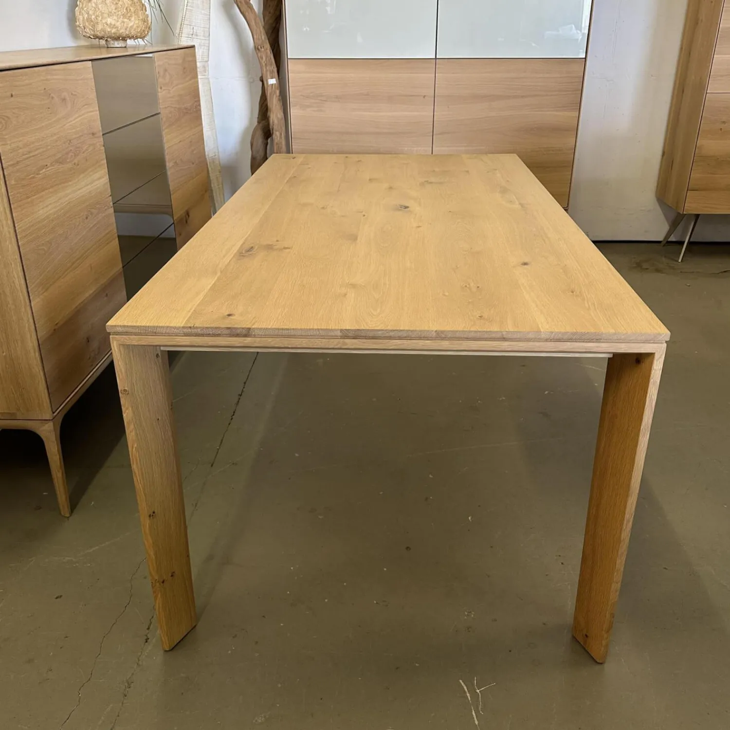 Scholtissek Esstische|Esstisch SL V Knorrige Eiche Puro Geölt Äste Mit Harz Ausgegossen