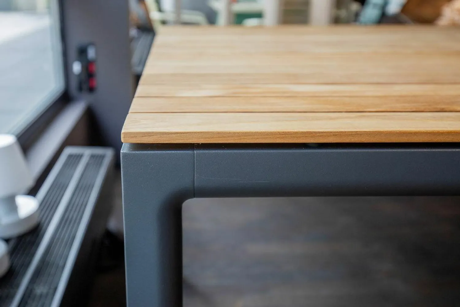 Solpuri Gartentische|Esstisch Soft Teak Outdoor Gestell Aluminium Anthrazit Pulverbeschichtet