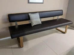 Anrei Essgruppen|Esstische|Esstisch Tesso Asteiche In Barrique Mit Bodenplatte Aus Edelstahl Und Einzelbank Smart Leder Maron