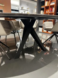 Draenert Esstische|Esstisch Tripole 1540 Platte Kalkstein Oriental Brown Anthrazit Braun Gestell Mooreiche Massiv