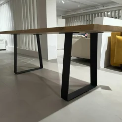 Wöstmann Esstische|Esstisch Wildeiche Gebürstet Natur Kufengestell Metall Schwarz Lackiert