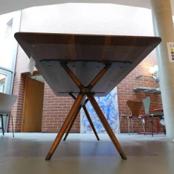 Zoom by Mobimex Esstische|Esstisch X2 Platte Schwarznuss mit Splint Geölt Beine X-Förmig