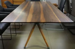 Zoom by Mobimex Esstische|Esstisch X2 Schwarznuss Mit Splintanteil Oberfläche Natur Geölt