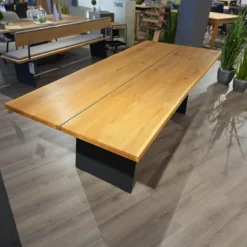 Wimmer Esstische|Esstisch Zweigl Z20 Platte Rustikale Asteiche Versiegelt Geölt Mit Mittelsteg Wangen Stahl Schwarzgrau