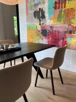 Vitra Essgruppen|Esstischgruppe Mit Tisch S.A.M. Bois Tischplatte Eiche Massivholz Dunkel Gebeitzt Und 6 Stühlen HAL Soft Wood Stoff Dumet Farbe Beige Melange Gestell Eiche Massivholz Dunkel Gebeitzt