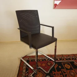 Girsberger Einzelstühle|Freischwinger X15 Mit Armlehnen Sitz Leder Schwarz Rücken Gewebe Elastisch Schwarz Gestell Chrom Hochglanz