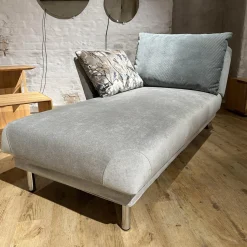 Brühl Daybeds & Recamieren|Funktionsliege Tam Stoff Dess 2813 93 Grau Gestell Metall Glänzend Verchromt Seitenlehne Verschieb Und Abklappbar Mit Spitzkissen