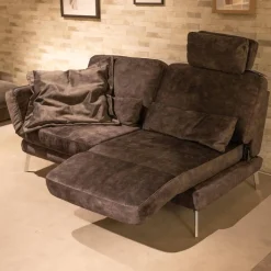 Sofa Kultur 2-Sitzer-Sofas|Funktionssofa 738 SK Stoff Craft Stone 8 Grau Metallfuß 283 Chrom Glänzend Mit Drehsitzfunktion Und Kissen