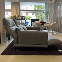 IP Design 2-Sitzer-Sofas|Funktionssofa Clou Bezug Stoff 8 Mara Grau Kufe Metall Matt Schwarz Sitz Drehbar Mit Liegefunktion