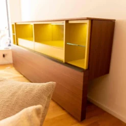 Porro Kommoden & Sideboards|Gallery Low Cupboard Außen Holzfarbe W20 Mongoi Innen Giallo Mustard Rückwand Spiegel Mit Beleuchtun