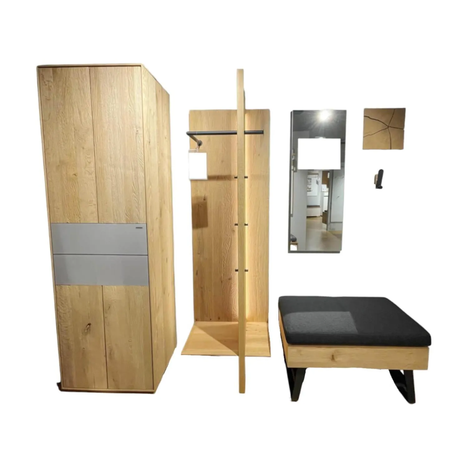 Hartmann Garderoben|Garderobe 6004 Kerneiche Massiv Natur Gebürstet Braun Riffholzapplikationen Absatz Naturgraues Mattglas Sitzbank Stoff 30/97