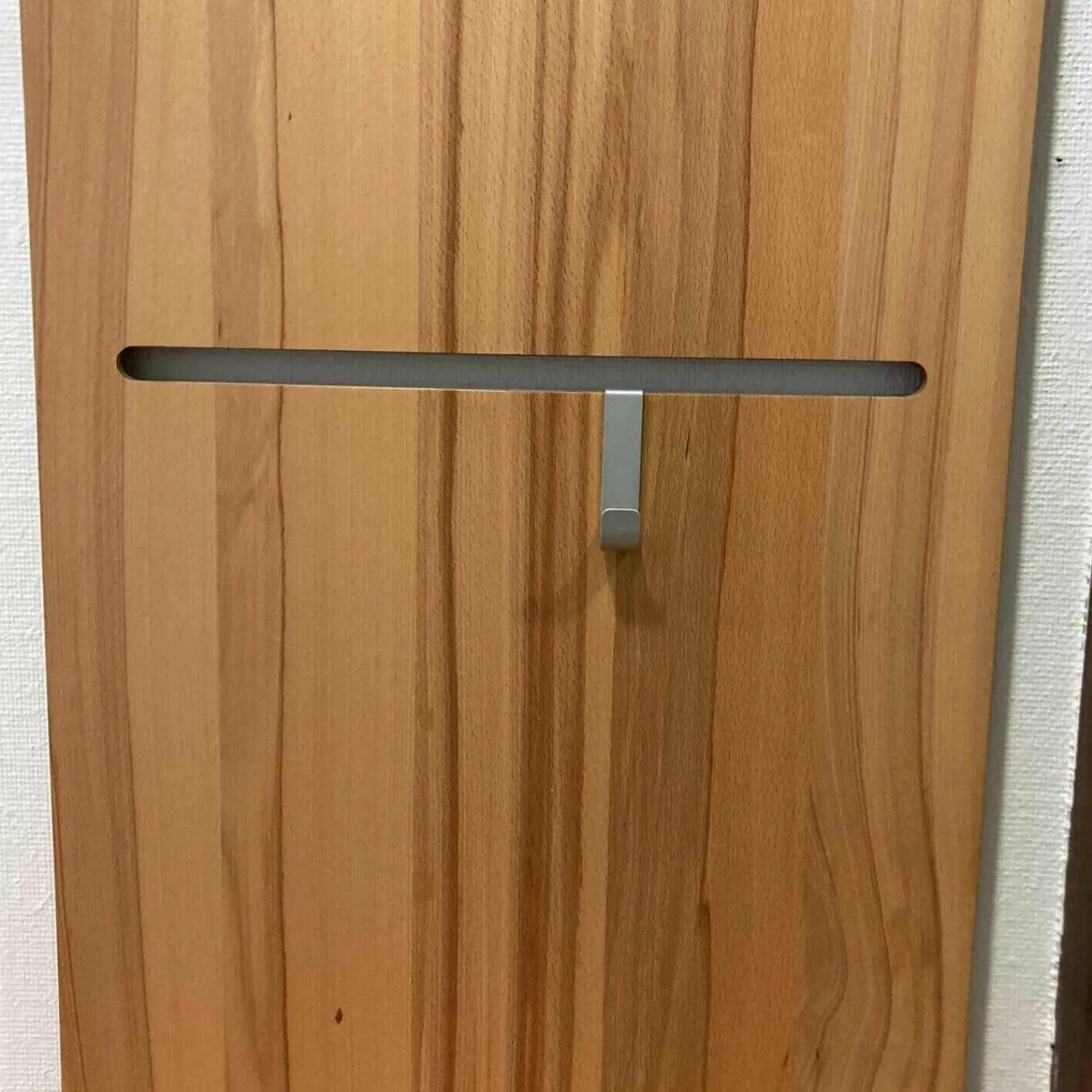 Sudbrock Garderoben|Garderobe Elli Nussbaum Furnier Glattlack Schwarz Paneel Bank Korpus