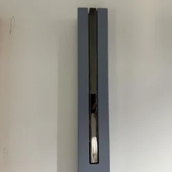 Schönbuch Garderoben|Garderobe Line VSC1730.47.90 Lack Eisblau 47 Haken Rauchchrom EZ