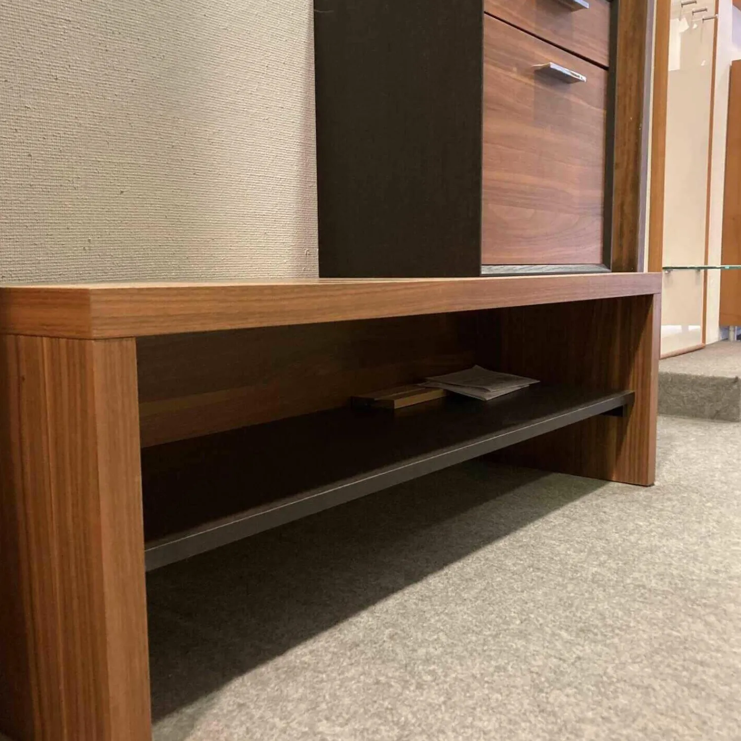 Sudbrock Garderoben|Garderobe Modo M5 Eiche Dunkel Nussbaum mit Spiegel