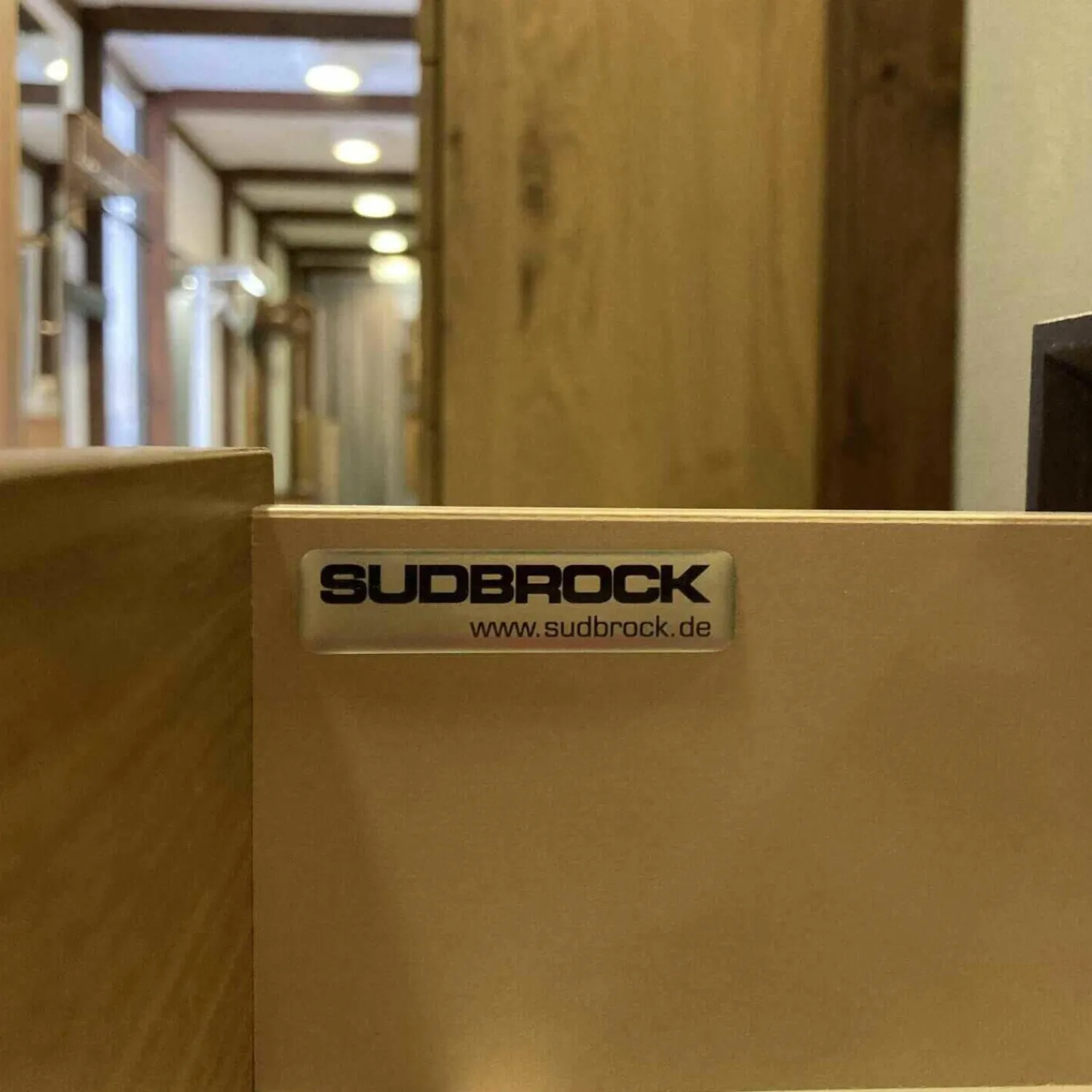 Sudbrock Garderoben|Garderobe Modo M5 Eiche Dunkel Nussbaum mit Spiegel