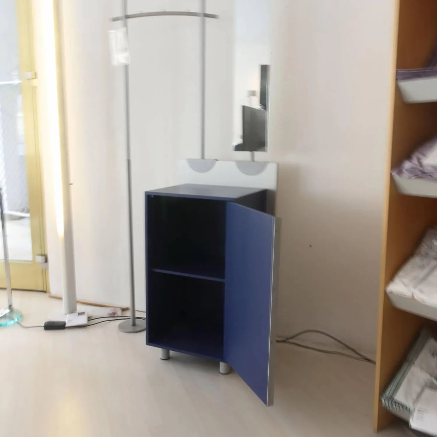 Jonas & Jonas Garderoben|Garderobe Paco Paneel 11 Abet Millerighe Blau Mit Spiegel Und Garderobensattel