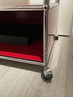 USM Haller Kleiderschränke|Garderobe USM Rubinrot Metall Lackiert Verchromt auf Rollen