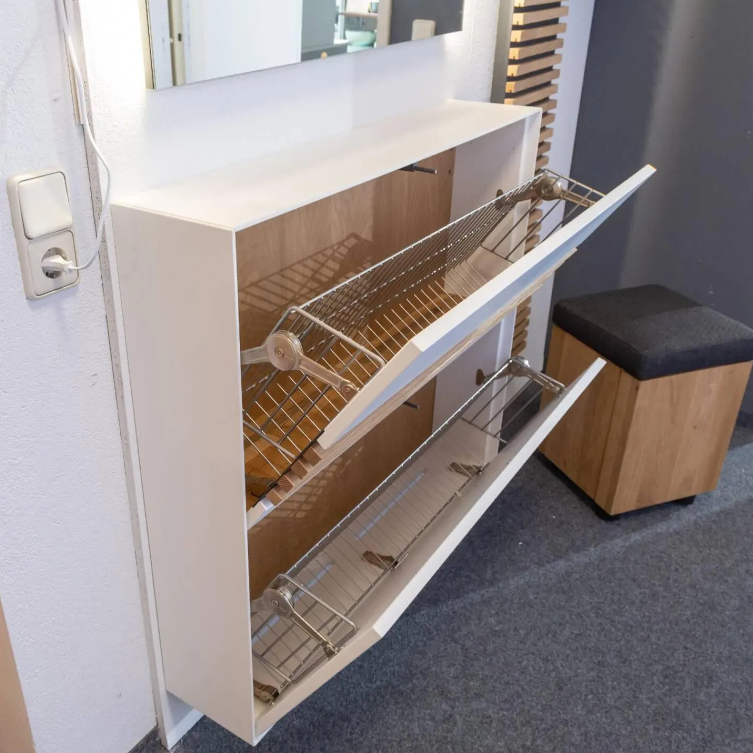 Schöner Wohnen-Kollektion Garderoben|Garderobe Yonna Lack Weiß Holzlamellen Natur Gebürstet Stoff 97 Anthrazit Mit Beleuchtung