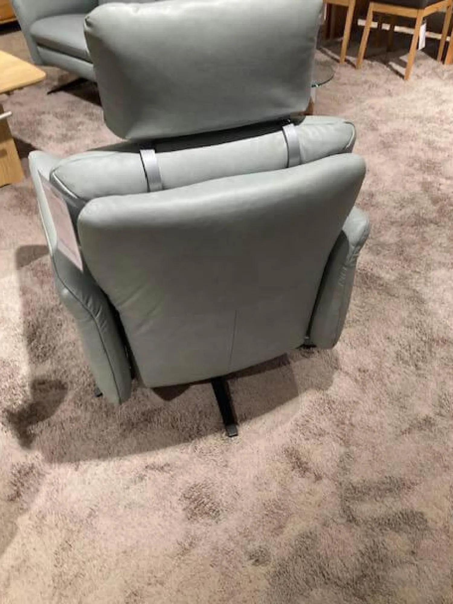 himolla Polstergruppen|Garnitur 6270 Und 7270 Bezug Leder Longlife Soft 22 Jade Blau Grau Füße Metall Schwarz Inklusive Manuell Ausklappbaren Kopfstützen