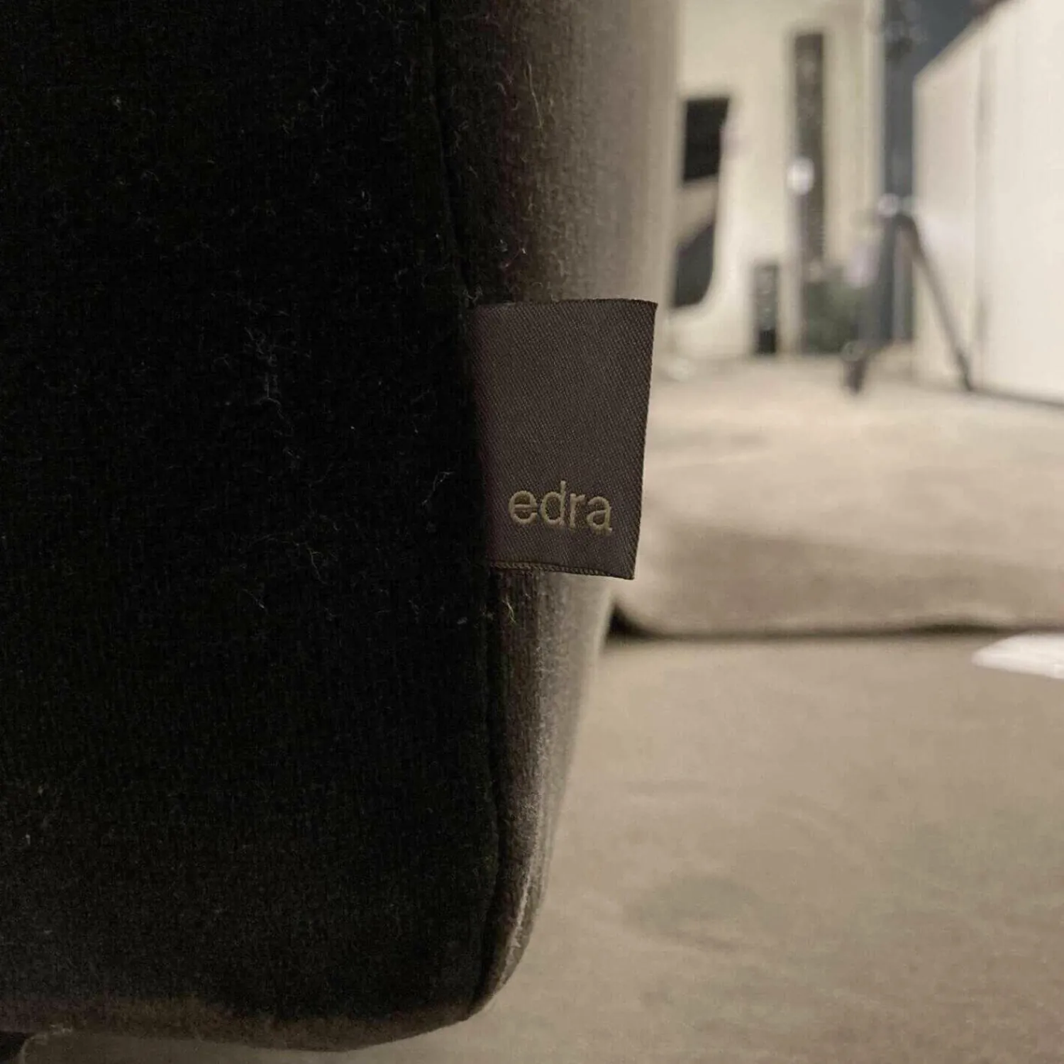 Edra Polstergruppen|Garnitur Absolu Stoff Velour 9020 Grau Schwarz Sofa Divano mit 4 Kissen