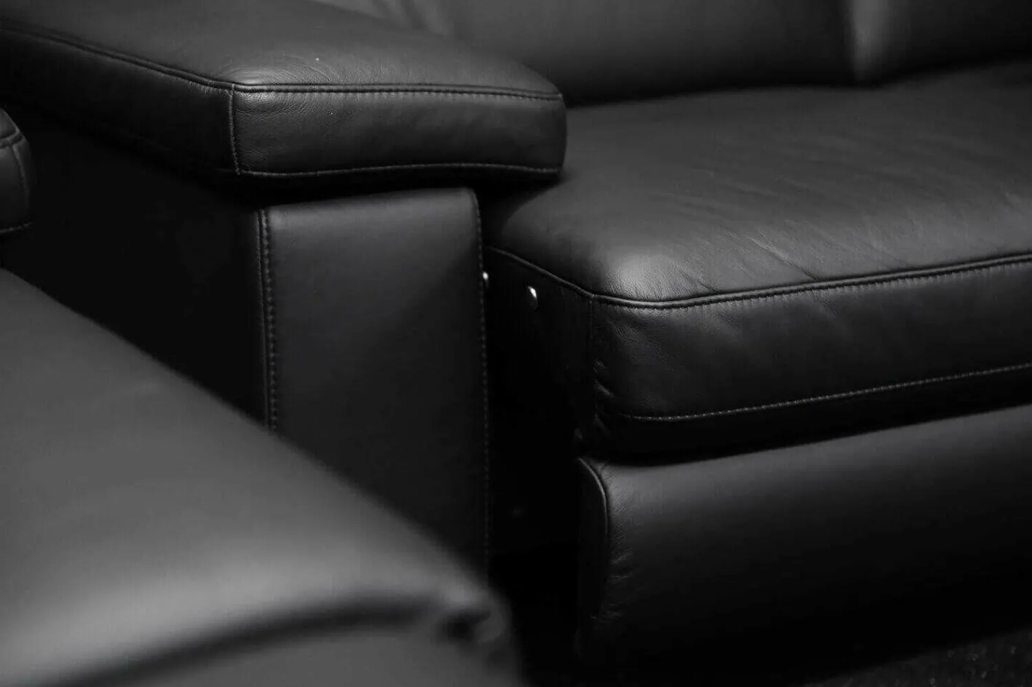 Steinpol Polstergruppen|Garnitur Charly Leder Dolcia Schwarz 58-944 mit Elektrischer Relaxfunktion