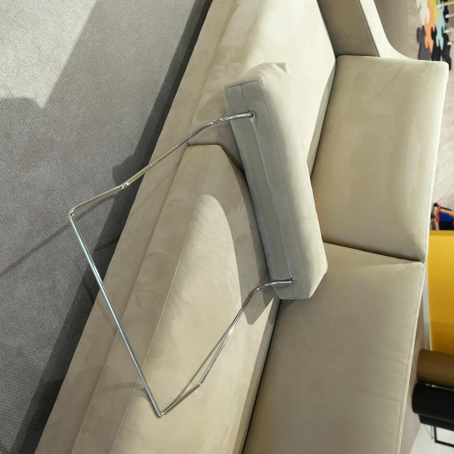 Erpo Polstergruppen|Garnitur Classics 2 Sofas Stoff Prestige Sand Creme Holzkufe Wenge Braun mit Kopfstütze