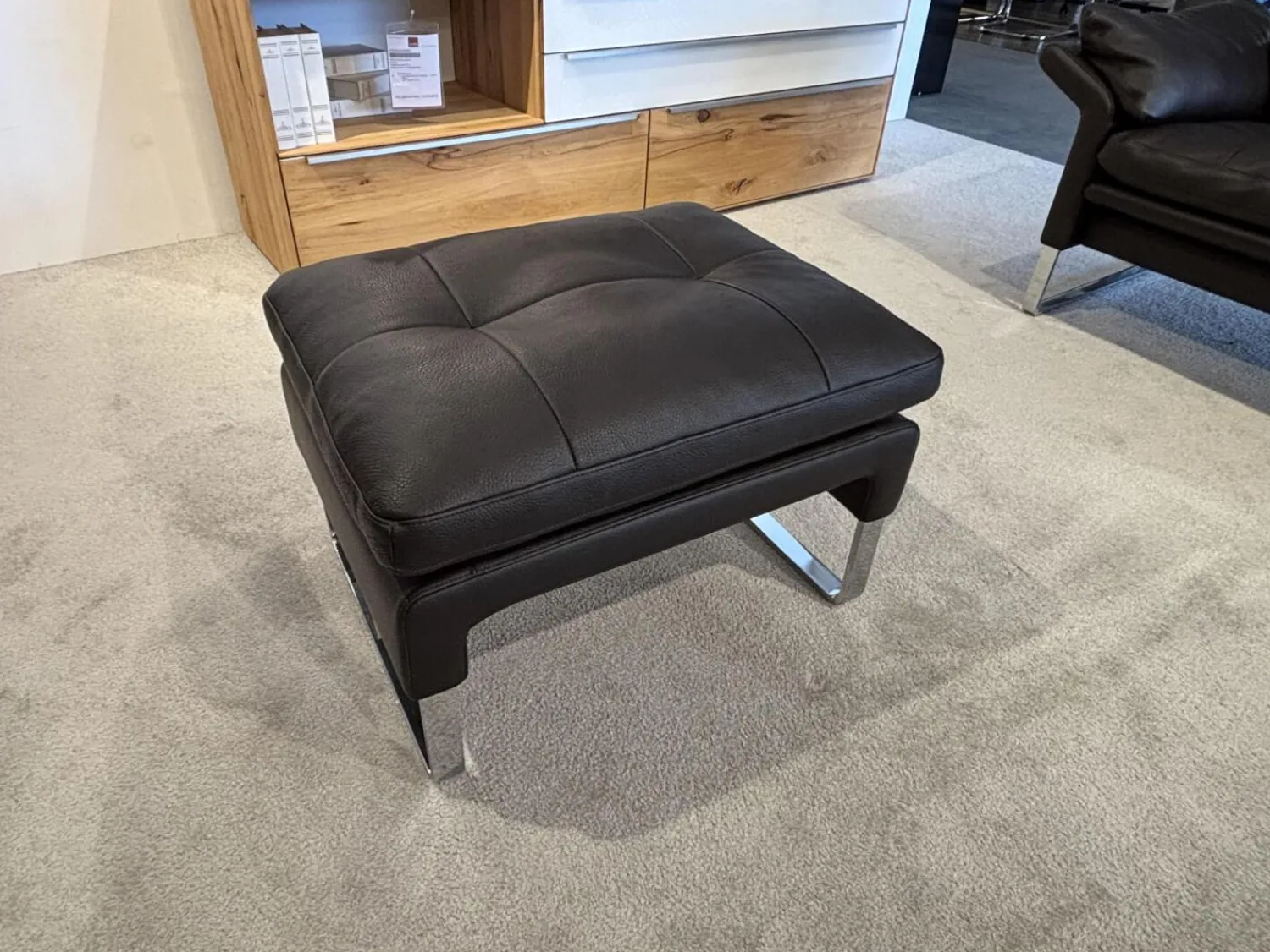 Erpo Polstergruppen|Garnitur Lucca Leder 43.090 Dunkelbraun mit Hocker und Dekokissen