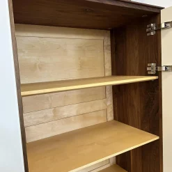 Scholtissek Vitrinen & Highboards|Geschirrschrank Farn Korpus Astiger Nussbaum Natur Geölt Glas 9010 Weiß Matt