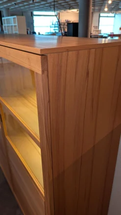 Venjakob Vitrinen & Highboards|Highboard Caletta Kernbuche Teilmassiv Geölt mit Beleuchtung