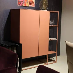 Contur Vitrinen & Highboards|Highboard Catona C71 Lack Samtbeere 489 Rosa Tür 97 Pushbeschlag Inklusive Metall Sockelrahmen