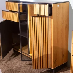 Raum.Freunde Vitrinen & Highboards|Highboard CRF Stav Asteiche Hell Massiv Geölt Metallkufen Alugriffleisten Schieferschwarz Mit Beleuchtung