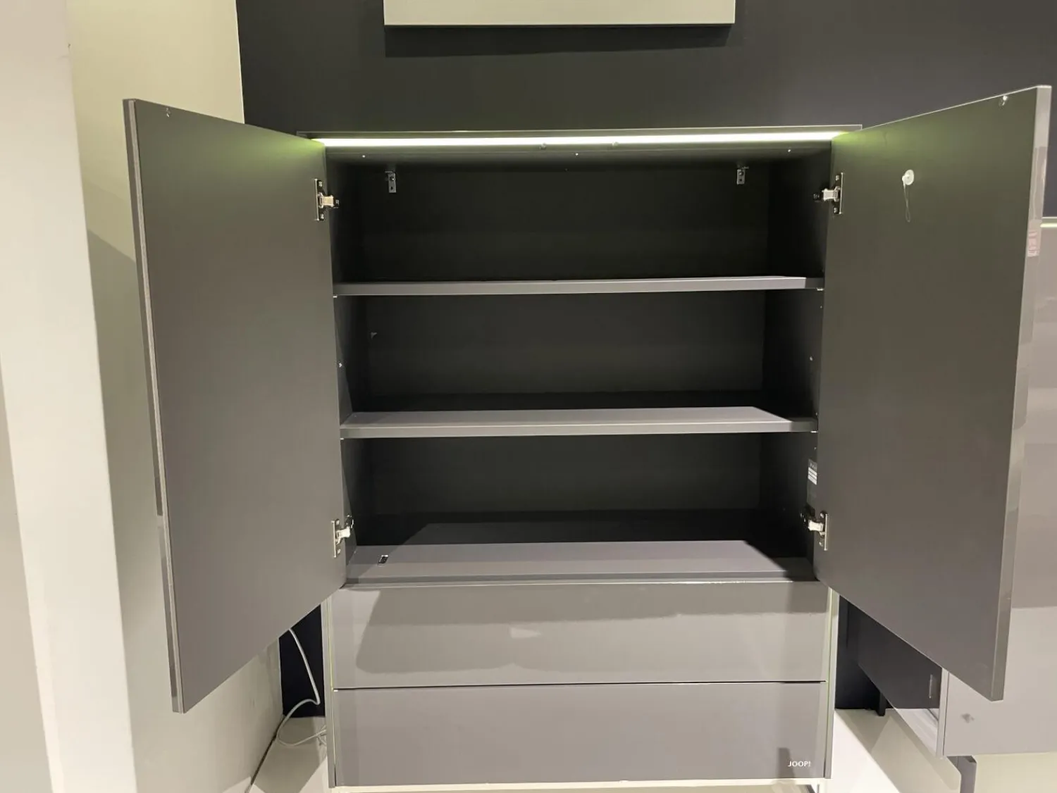 JOOP! Vitrinen & Highboards|Highboard Gloss Cubic 72182 Front Und Korpus Schiefergrau Grau Hochglanz Kufe Chrome Mit Beleuchtung