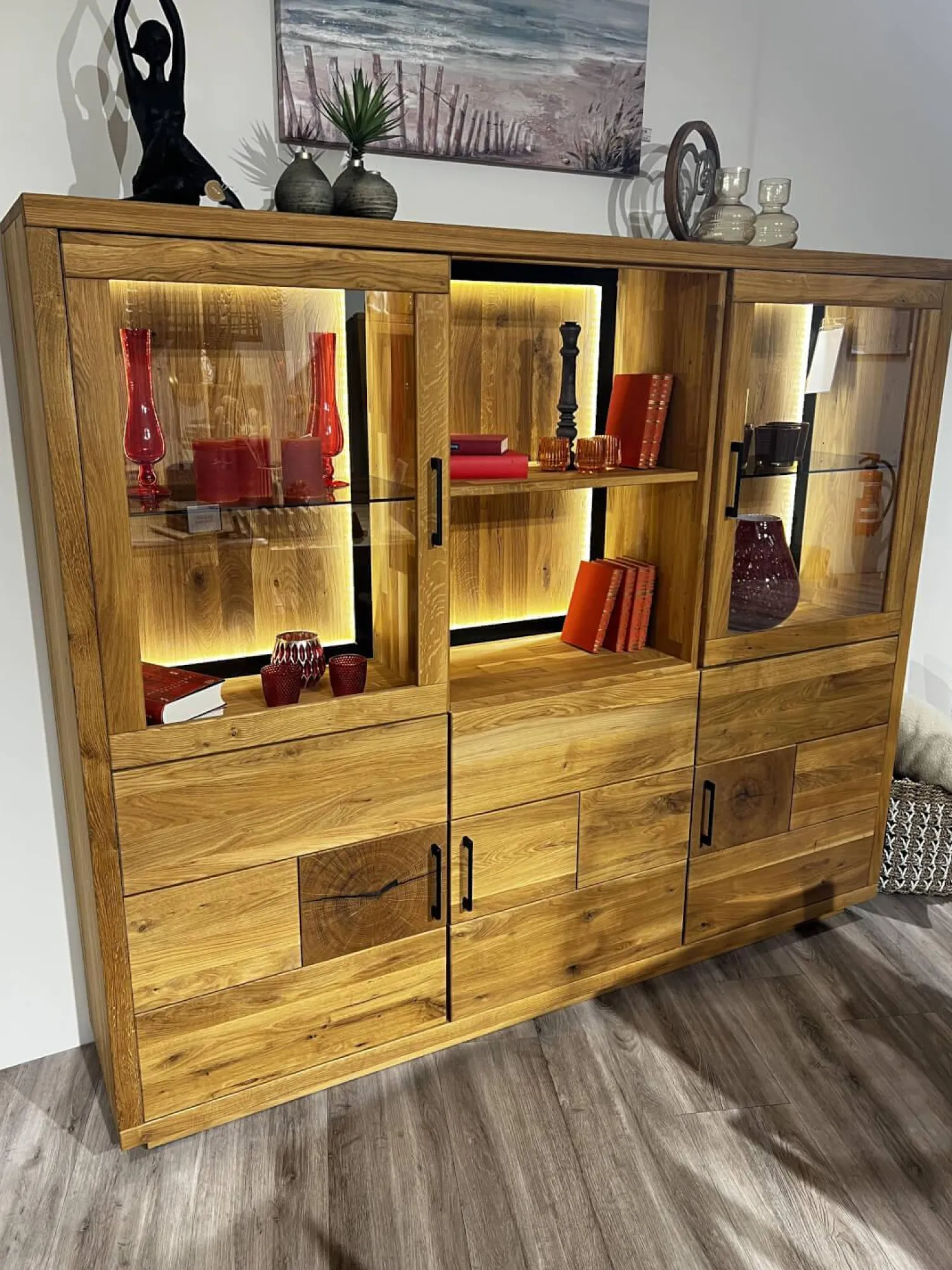 Natura Vitrinen & Highboards|Highboard Hartford Eiche Natur Geölt Rückwand Massiv Sandgestrahlt Inklusive Beleuchtung