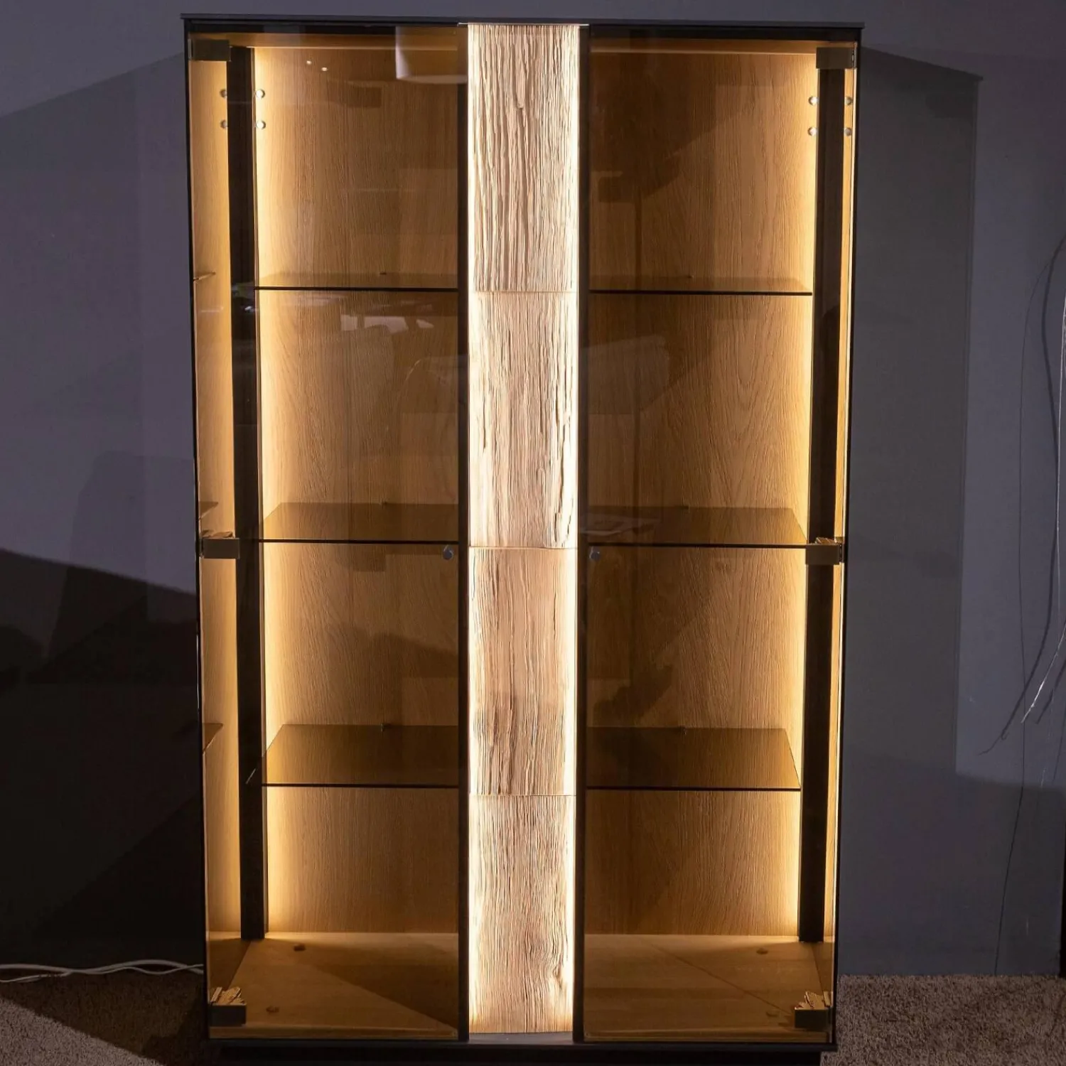 Hartmann Vitrinen & Highboards|Highboard Kilva Kernesche Gebürstet Anthrazit Gebeizt Spaltholz Applikation Inklusive Beleuchtung