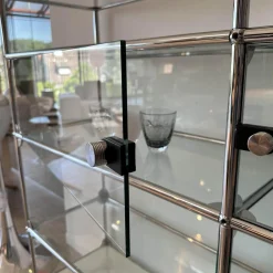 USM Haller Kommoden & Sideboards|Highboard Vitrinenschrank Reinweiss mit Glaselementen