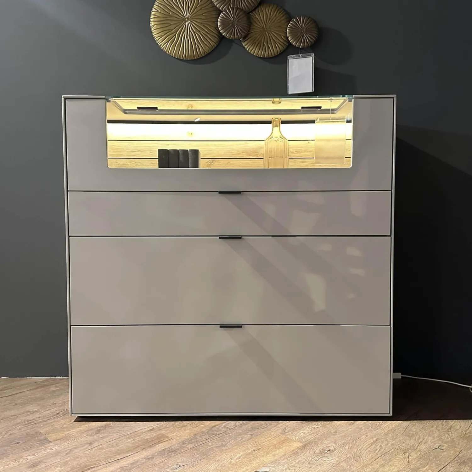 Wöstmann Vitrinen & Highboards|Highboard WM2380 Lack Samtgrau Wildeiche Massiv Soft Gebürstet Mit Glasausschnitt