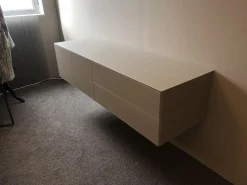 Kettnaker Kommoden & Sideboards|Hängesideboard Soma Außen Glas Basalt Weiß Beige Grau Innen Lack Basalt Weiß Beige Grau Mit Zwei Großen Schubkästen