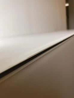 Kettnaker Kommoden & Sideboards|Hängesideboard Soma Außen Glas Basalt Weiß Beige Grau Innen Lack Basalt Weiß Beige Grau Mit Zwei Großen Schubkästen